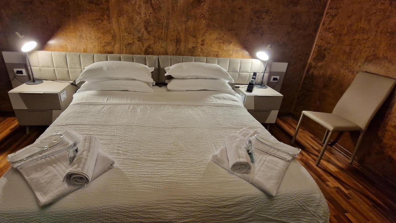 Forumguesthouse Verdi Centro Storico Πάρμα Εξωτερικό φωτογραφία